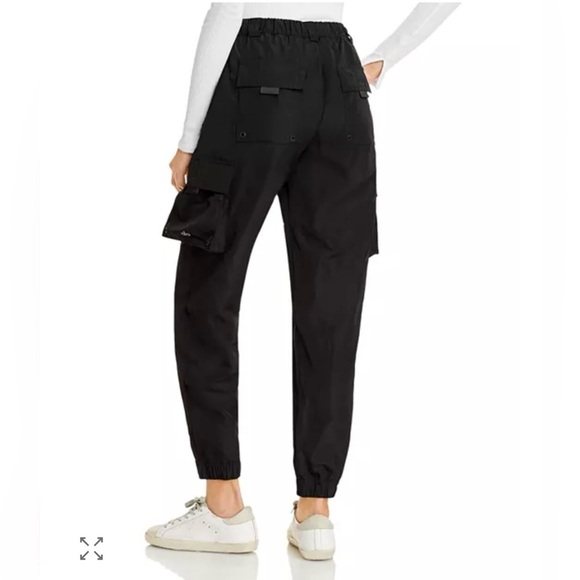 ALO Yoga Black Cargo women’s pants size Small - Picture 2 of 10